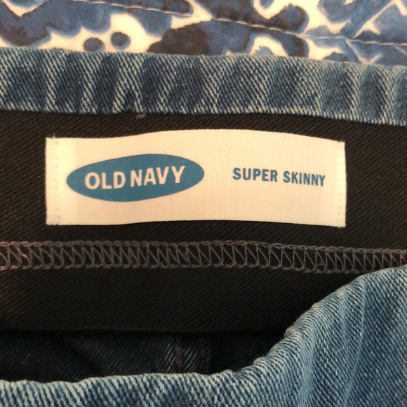 Old Navy elastic waist skinny jean - SHORT - Picture 3 of 4